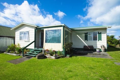 Photo of property in 52 Awapuni Road, Awapuni, Gisborne, 4010