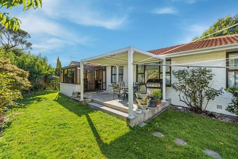 Photo of property in 15 Resolution Place, Bryndwr, Christchurch, 8053