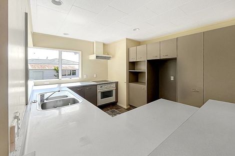 Photo of property in 54 Dalfield Place, Highbury, Palmerston North, 4412