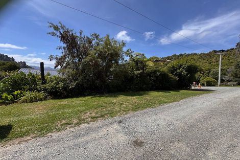 Photo of property in 19 Mccormicks Road, Whatamango Bay, Picton, 7281