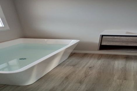 Photo of property in 75 Nottingham Street, Karori, Wellington, 6012