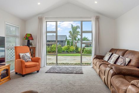 Photo of property in 11 Allendale Place, Morrinsville, 3300