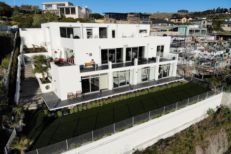 Photo of property in 5 Gazelle Lane, Redcliffs, Christchurch, 8081