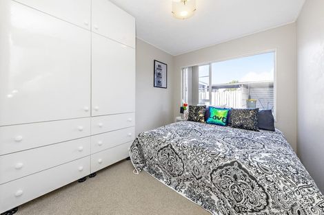 Photo of property in 3/63 Kenderdine Road, Papatoetoe, Auckland, 2025