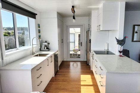 Photo of property in 27 Seabury Avenue, Foxton Beach, Foxton, 4815