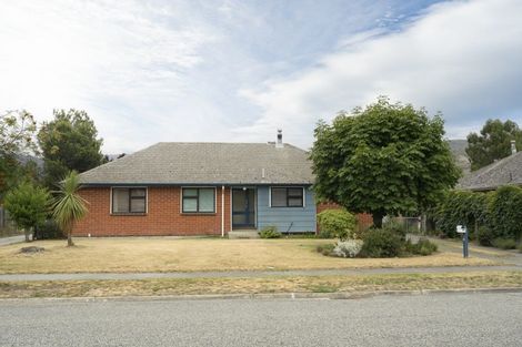 Photo of property in 11 Jollys Road, Cromwell, 9310