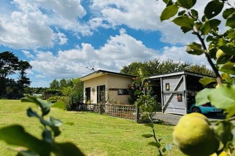 Photo of property in 32 Ranfurly Road, Alfriston, Auckland, 2105