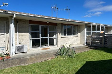 Photo of property in 3/202 Warwick Road, Mayfair, Hastings, 4122