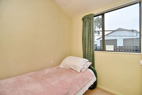 Photo of property in 214a Breezes Road, Aranui, Christchurch, 8061