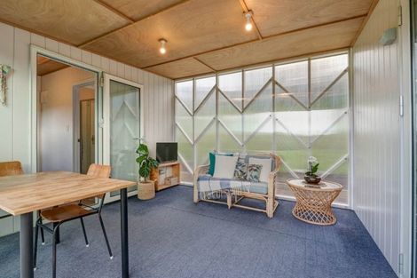 Photo of property in 10 Rimu Road, Stanmore Bay, Whangaparaoa, 0932