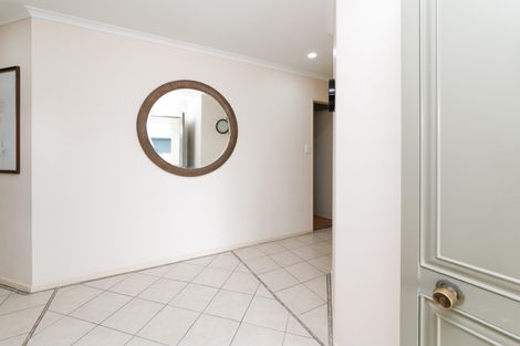 Photo of property in 1 Lancewood Lane, Roslyn, Palmerston North, 4414