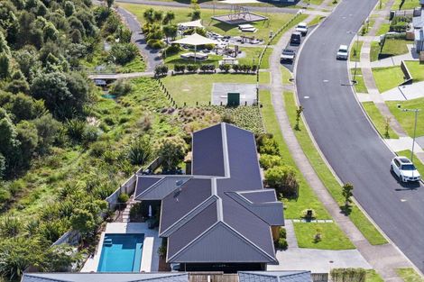 Photo of property in 38 Pakanga Grove, Pyes Pa, Tauranga, 3112
