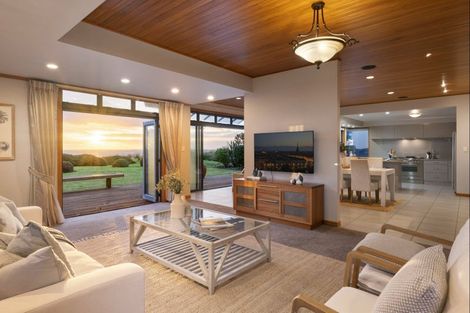 Photo of property in 339a Oceanbeach Road, Mount Maunganui, 3116