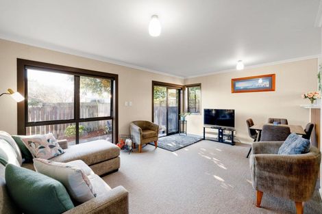 Photo of property in 69b Williams Street, Cambridge, 3434