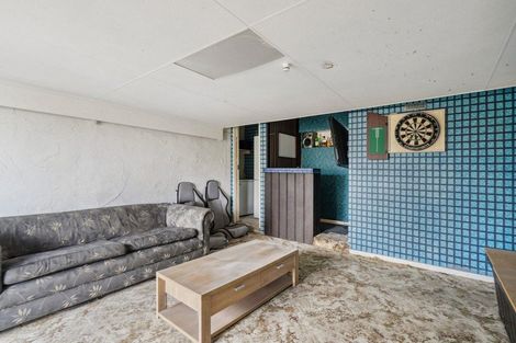 Photo of property in 114 Gloaming Hill, Titahi Bay, Porirua, 5022