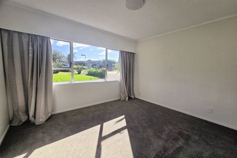 Photo of property in 2/10 Pamela Place, New Lynn, Auckland, 0600