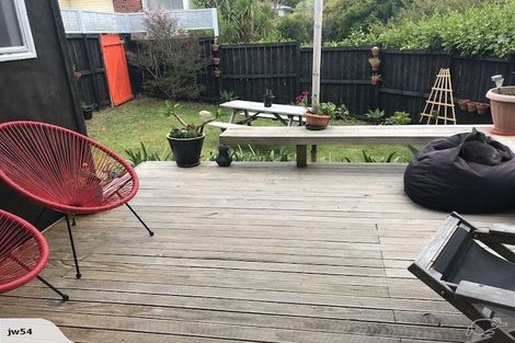 Photo of property in 2/25 Birchfield Road, Hauraki, Auckland, 0622