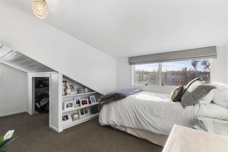 Photo of property in 52a Hatton Road, Orewa, 0931