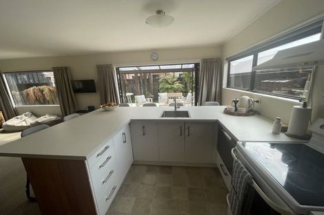 Photo of property in 11a Willow Avenue, Hannahs Bay, Rotorua, 3010