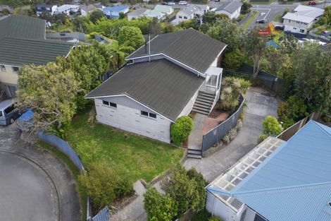 Photo of property in 6 Peach Tree Grove, Maungaraki, Lower Hutt, 5010