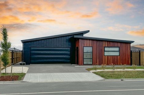 Photo of property in 3 Higgins Street, Woodend, 7610