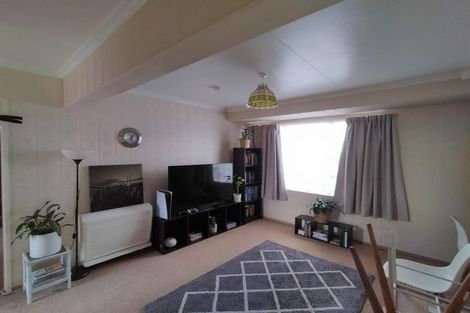 Photo of property in 8 Egmont Place, Westbrook, Palmerston North, 4412