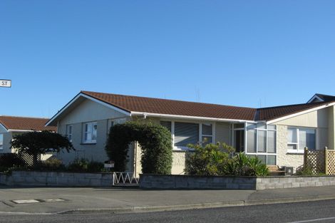 Photo of property in 1/80 Grey Road, Timaru, 7910