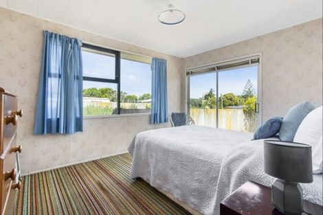 Photo of property in 38 Wallace Road, Mangere Bridge, Auckland, 2022