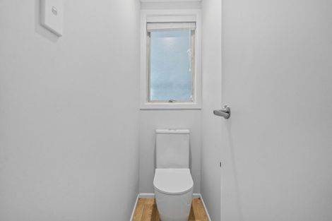 Photo of property in 16 Rhonda Avenue, Deanwell, Hamilton, 3206