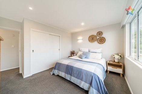 Photo of property in 4/30 London Road, Korokoro, Lower Hutt, 5012