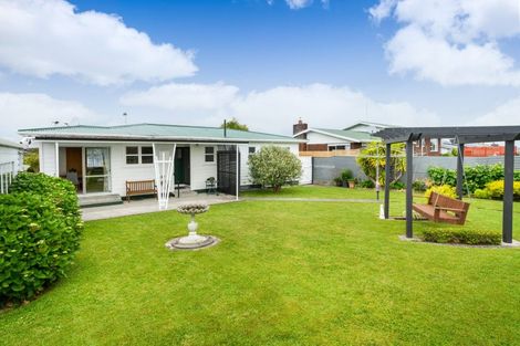 Photo of property in 12 Dewe Avenue, Feilding, 4702