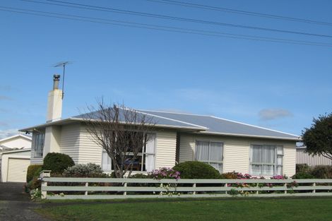 Photo of property in 7 Battiscombe Terrace, Waitara, 4320