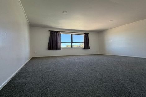 Photo of property in 18 Heathberry Close, Papatoetoe, Auckland, 2025