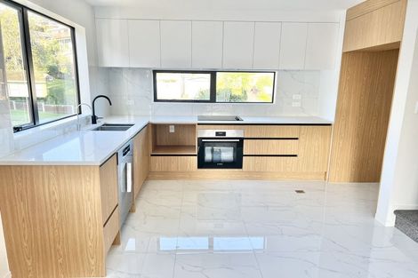 Photo of property in 2/5 Chevis Place, Pakuranga, Auckland, 2010