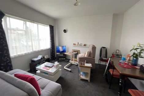 Photo of property in 26-26a Queen Street, Westport, 7825