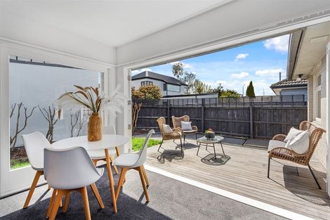 Photo of property in 207 Innes Road, St Albans, Christchurch, 8052
