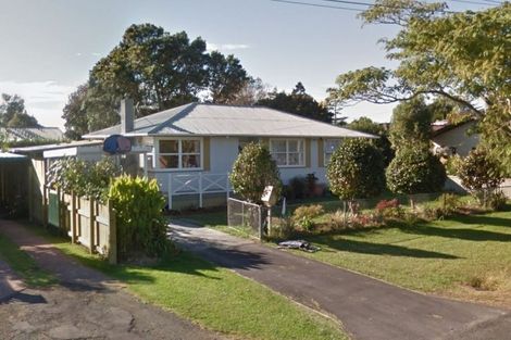 Photo of property in 11 Knox Road, Swanson, Auckland, 0612