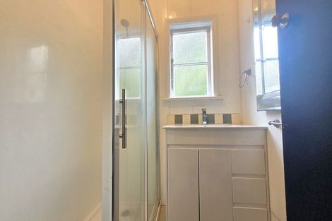 Photo of property in 75 Chamberlain Road, Karori, Wellington, 6012