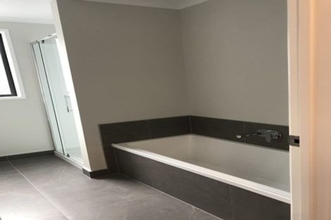 Photo of property in 16 Wai Place, Westgate, Auckland, 0614