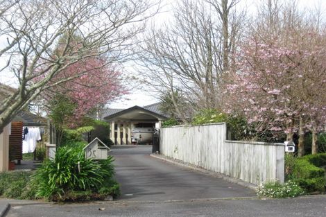 Photo of property in 3c Kinross Drive, Merrilands, New Plymouth, 4312