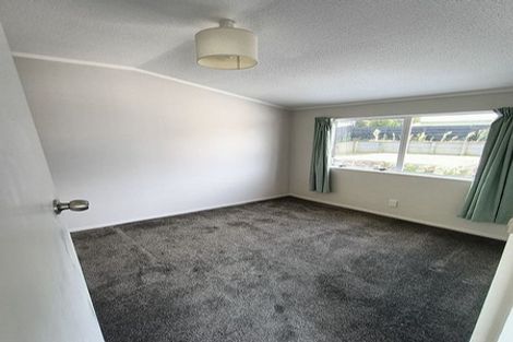 Photo of property in 43b Cypress Drive, Maungaraki, Lower Hutt, 5010