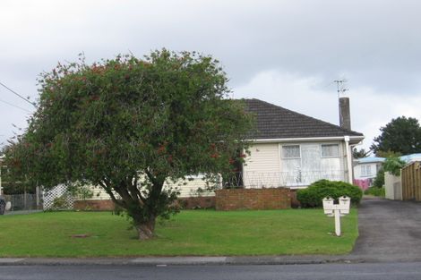 Photo of property in 1/10 Vodanovich Road, Te Atatu South, Auckland, 0610