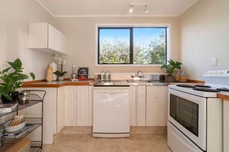 Photo of property in 1/16 Taikata Road, Te Atatu Peninsula, Auckland, 0610