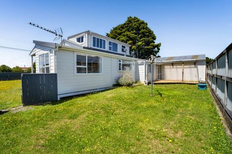 Photo of property in 22 Brown Street, Inglewood, 4330