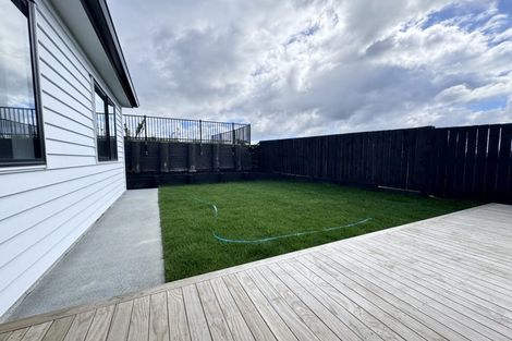 Photo of property in 75 Parish Drive, Wainui, 0932