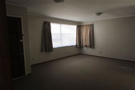 Photo of property in 4 Ballial Place, West Harbour, Auckland, 0618