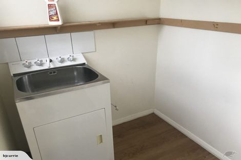 Photo of property in 7 Lifford Place, Awapuni, Palmerston North, 4412