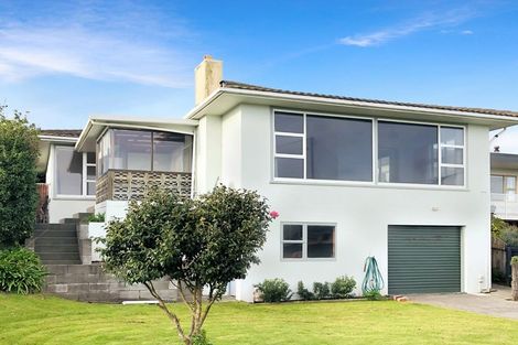 Photo of property in 176 Karaka Street, Castlecliff, Whanganui, 4501