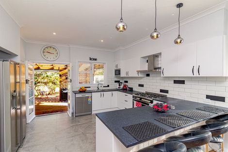 Photo of property in 96 Alma Road, Gonville, Whanganui, 4501