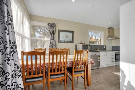 Photo of property in 2 Lovelock Place, Chartwell, Hamilton, 3210